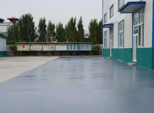 开封彩色路面喷涂翻新的材料对冬季